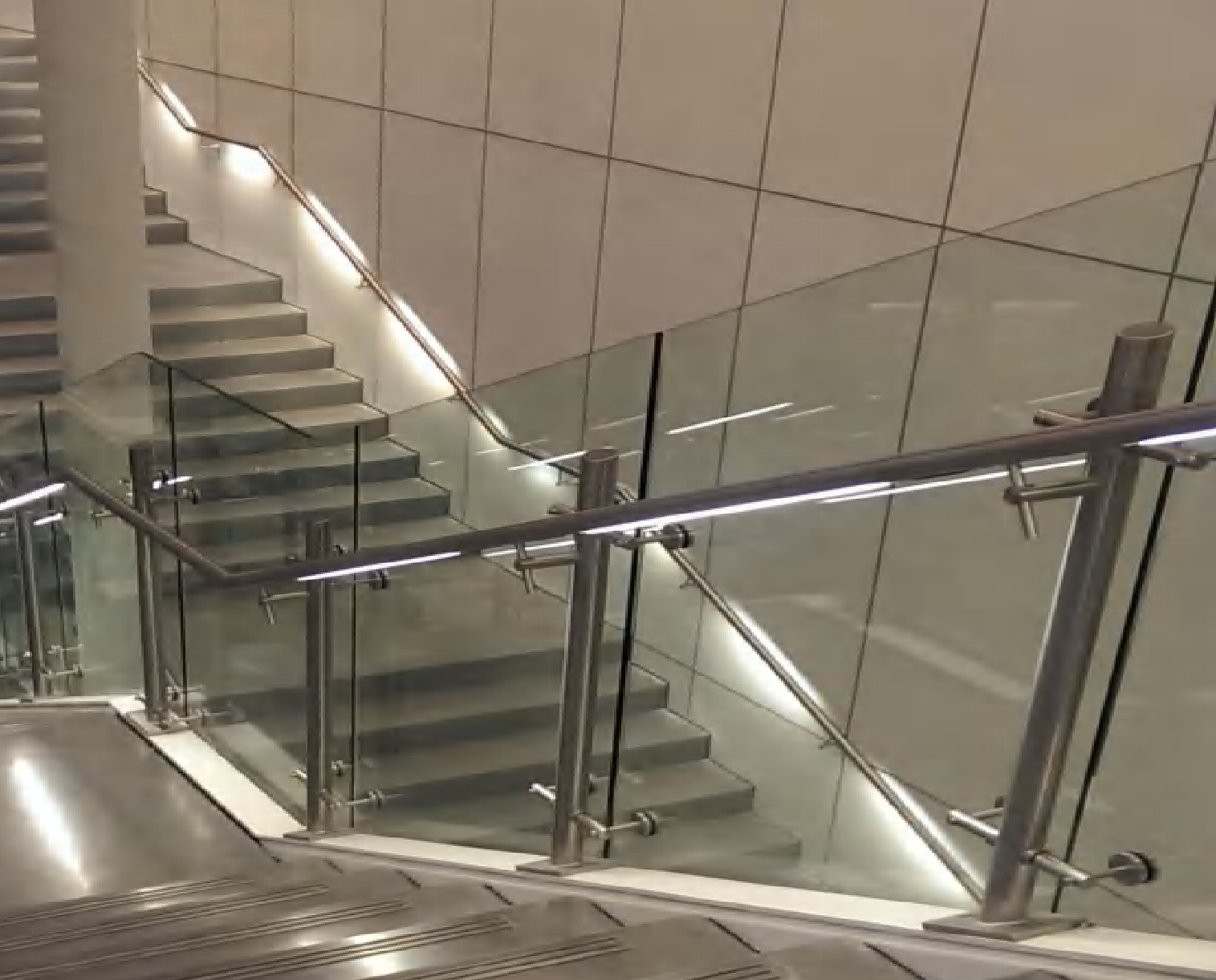 Glass Railing - Stairs and Railing | CHEERFUL Kenya image 4