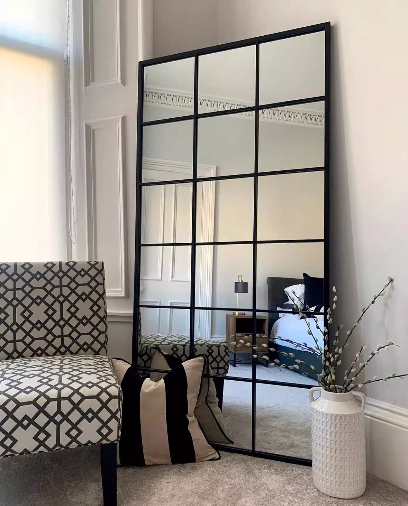 Nordic-style black creative metal frame, glass partition wall, living room and bedroom decorative windows - Door/Window | CHEERFUL Kenya detail view