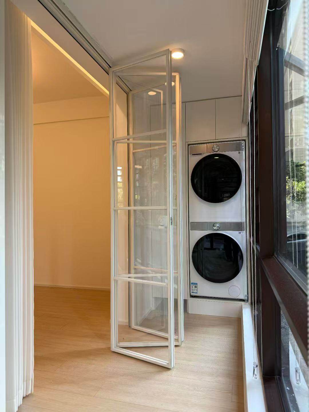 Aluminum alloy ultra-narrow folding doors and windows, open kitchen bar, bathroom partition folding doors - Door/Window | CHEERFUL Kenya image 6 detail view